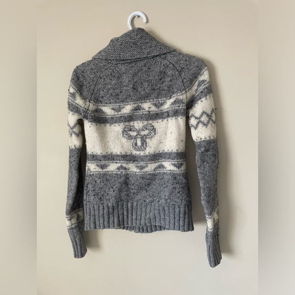 Aritzia TNA white and grey sea to sky WOOL Zip up sweater size Medium NWOT - Picture 4 of 7